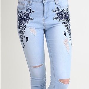 Umgee Embroidered Skinny Jean